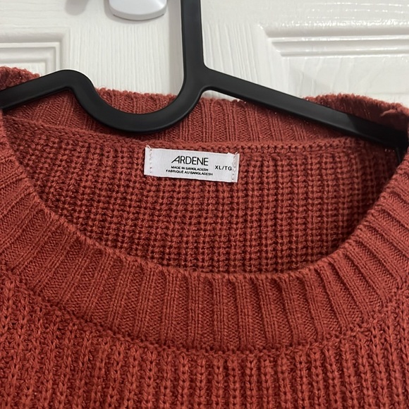 ✨2for15✨ Ardene cropped long sleeve sweater - Picture 2 of 7